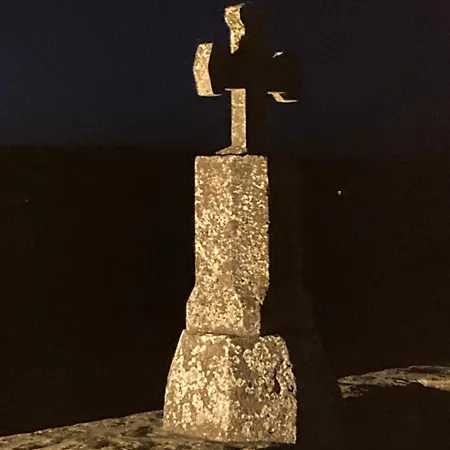 No 41 D Hotes كونفولين