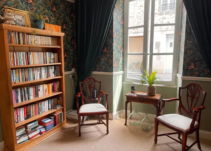 No 41 D Hotes Couette-café Confolens