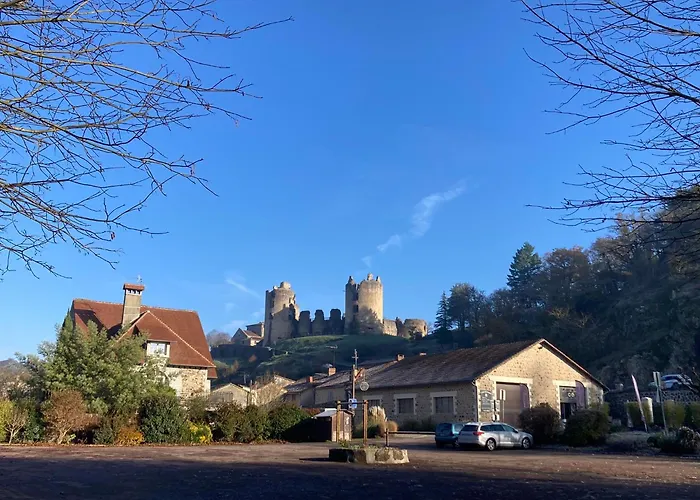 No 41 D Hotes Couette-café Confolens